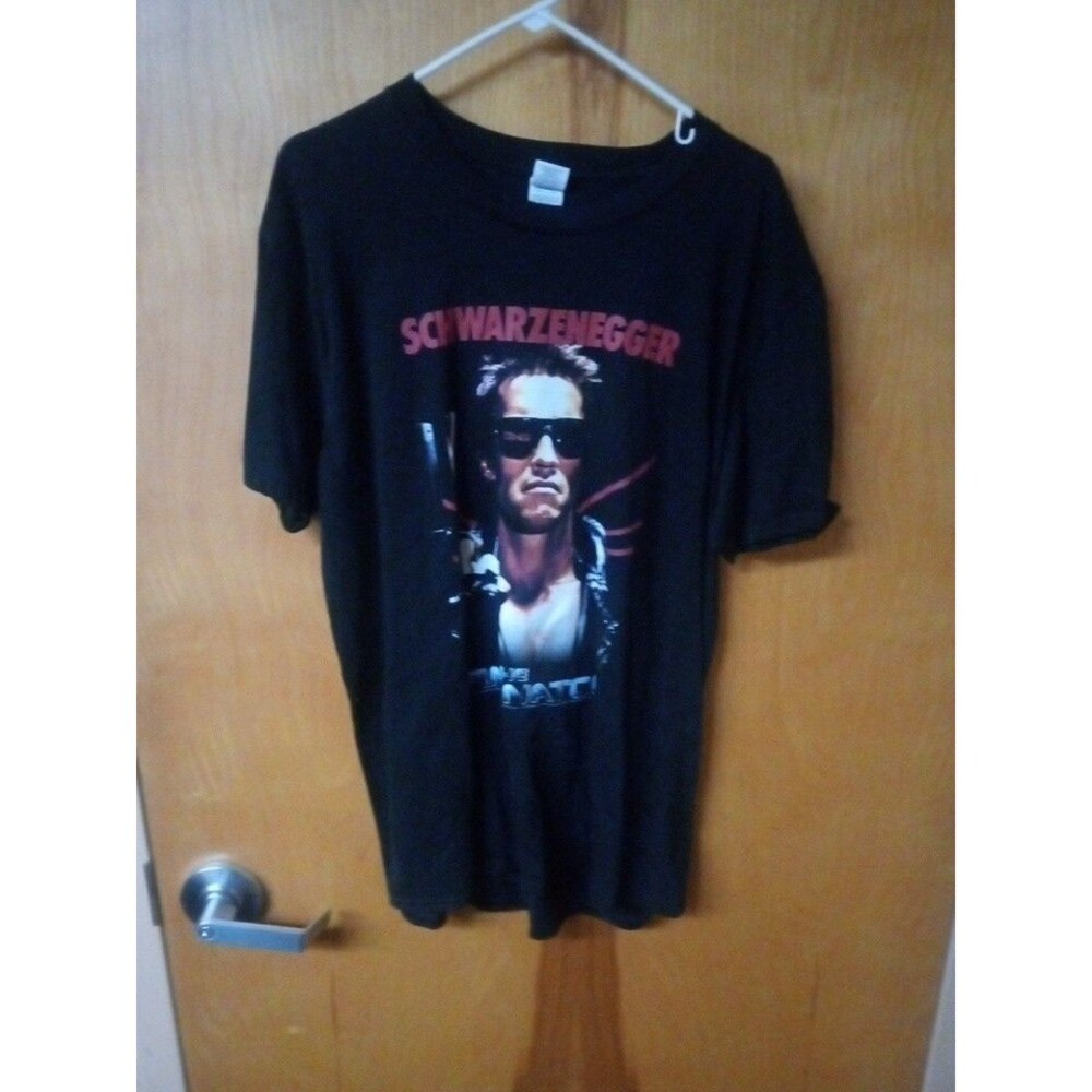 Men’s Adult XL  Black Terminator Arnold Schwarzenegger T-shirt